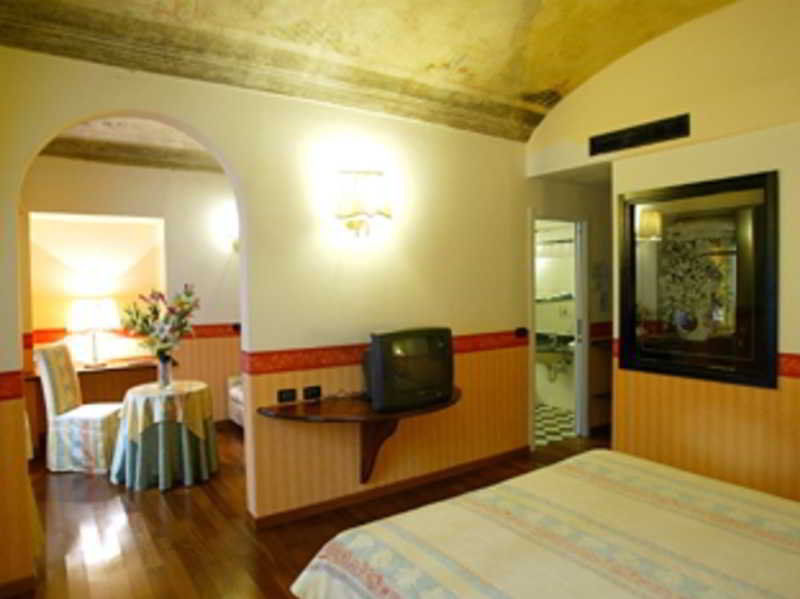 Due Mondi Turin