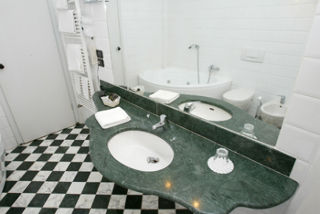 Due Mondi Hotel 3*