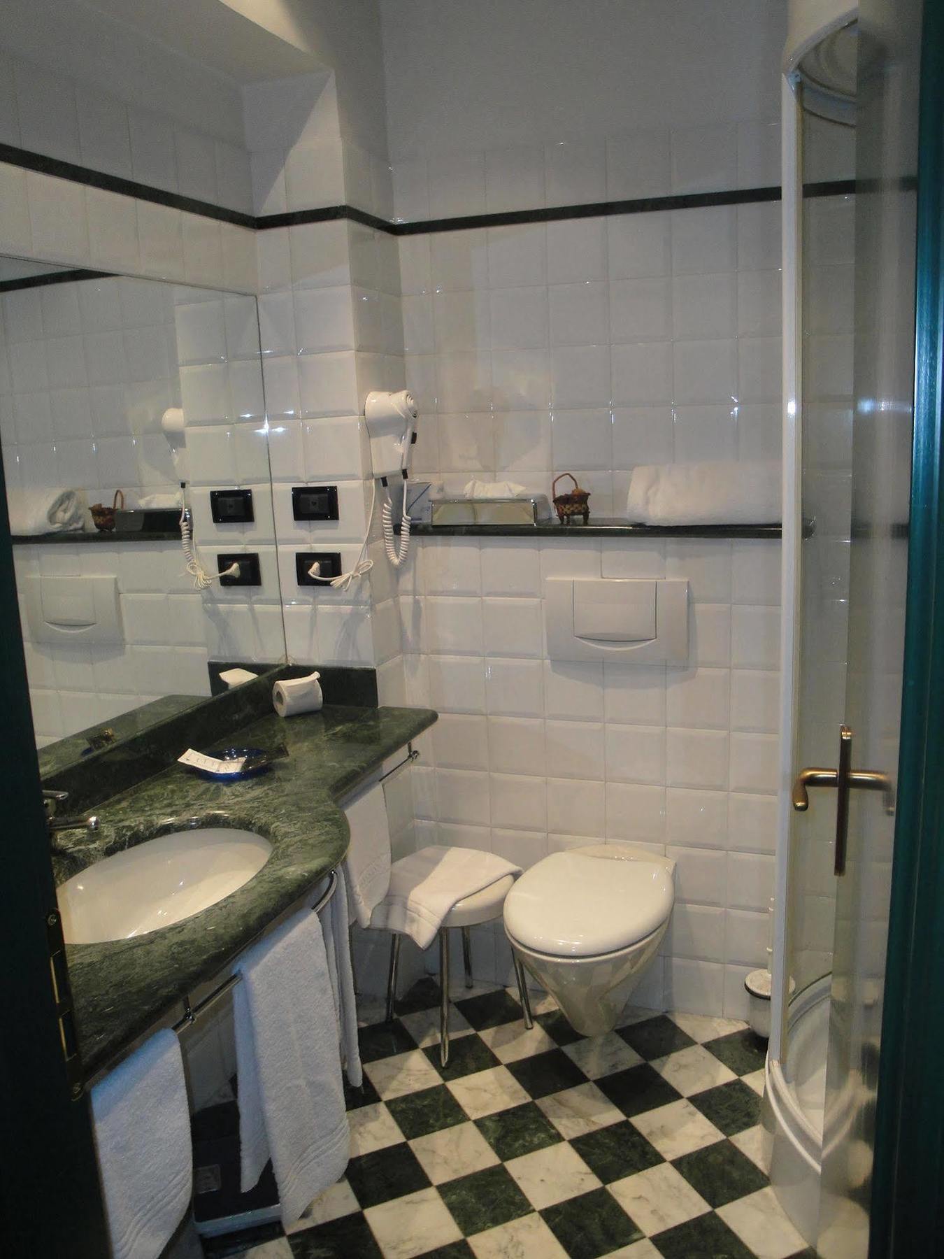 Due Mondi Hotel 3*